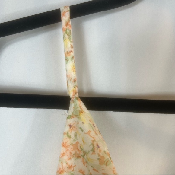 Mable Lyssi Floral cottagecore Smocked Spaghetti Strap Mini
Dress M  Cream - Picture 11 of 16